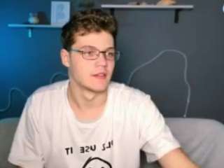 lucas-long webcam