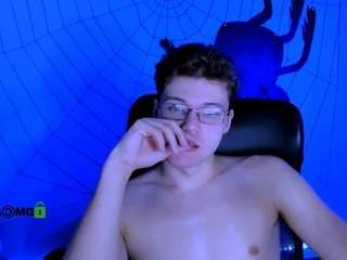 lucas-long from CamSoda is Freechat