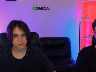  lucas-long chat room