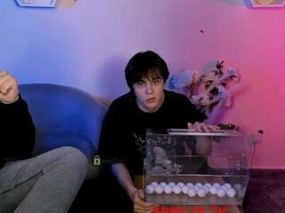 lucas-long Live Webcam on {site_name}