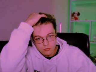 lucas-long webcam model