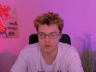  lucas-long chat room