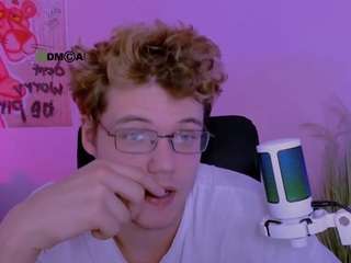  lucas-long chat room