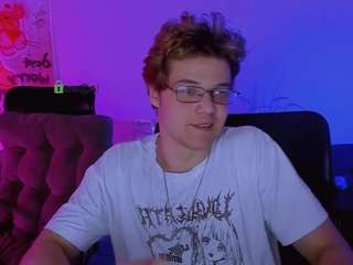 lucas-long webcam model