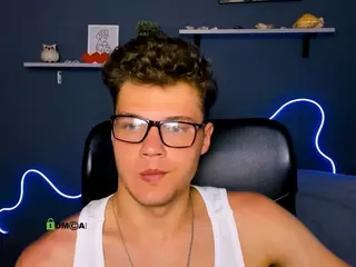 lucas-long's Live Sex Cam Show
