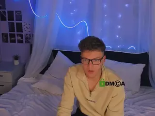lucas-long's Live Sex Cam Show