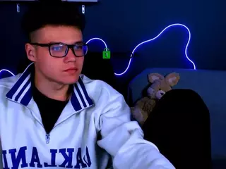 lucas-long's Live Sex Cam Show