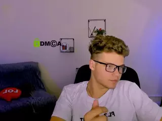 lucas-long's Live Sex Cam Show