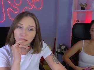 niki-miki live cam preview