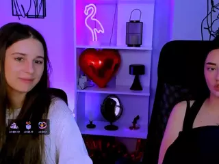 niki-miki's Live Sex Cam Show