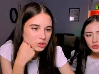 niki-miki's Live Sex Cam Show