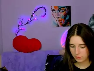 niki-miki's Live Sex Cam Show