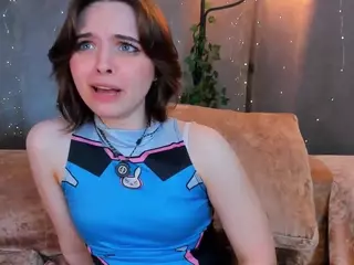RowenaHathaway's Live Sex Cam Show