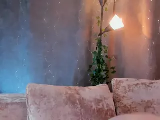 RowenaHathaway's Live Sex Cam Show