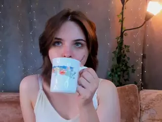 RowenaHathaway's Live Sex Cam Show