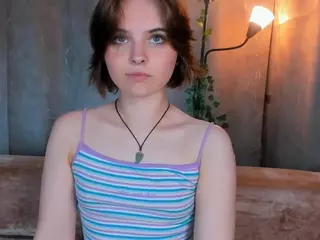 RowenaHathaway's Live Sex Cam Show