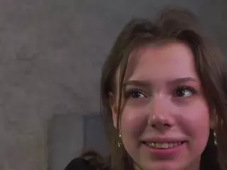 AraFlitton's Live Sex Cam Show