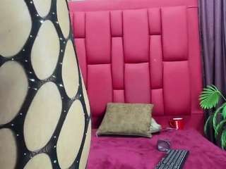 artemisarusso Live Webcam on CamSoda