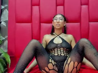 artemisarusso's Live Sex Cam Show