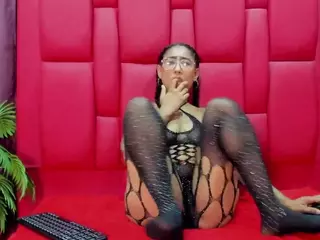 artemisarusso's Live Sex Cam Show