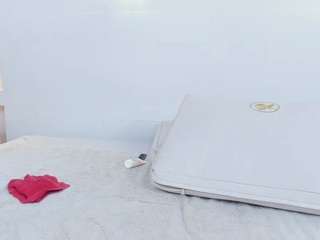 ikia-lopezz Live Webcam on CamSoda