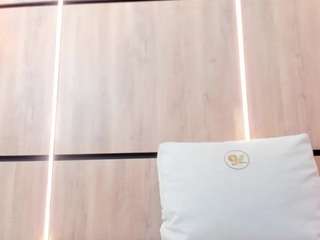 ikia-lopezz live cam profile