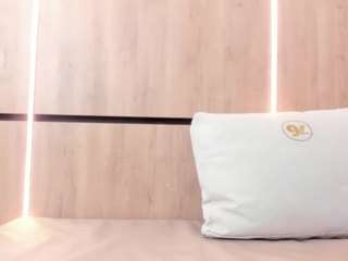 ikia-lopezz live cam profile