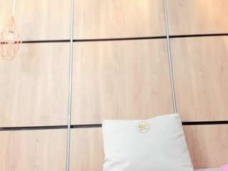 ikia-lopezz live cam profile