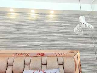Ikia-Lopezz live webcam show