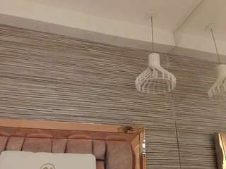 Ikia-Lopezz live cam preview