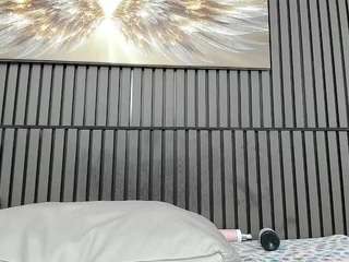 Ikia-Lopezz live cam preview