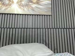 Ikia-Lopezz live cam preview