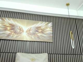 Ikia-Lopezz live cam preview