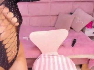 janah-myers Live Webcam on CamSoda