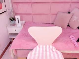 janah-myers Live Webcam on CamSoda