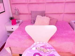 janah-myers Live Webcam on CamSoda