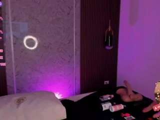 liah-cleir's CamSoda show and profile