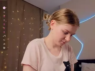 MildredChurchwell's Live Sex Cam Show