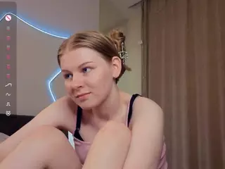 MildredChurchwell's Live Sex Cam Show
