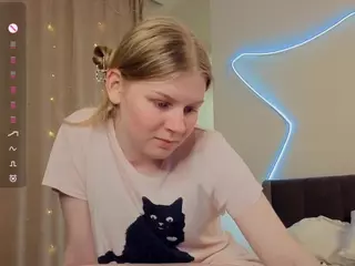 MildredChurchwell's Live Sex Cam Show