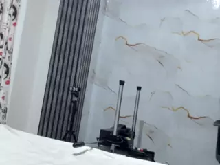 mirelli-g's Live Sex Cam Show