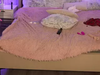 YourVivianHot's Live Sex Cam Show