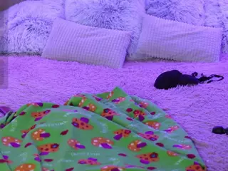 YourVivianHot's Live Sex Cam Show