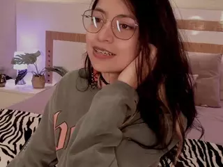 Anne-cherrydh's Live Sex Cam Show