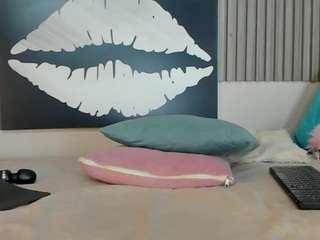  blue-sixx chat room