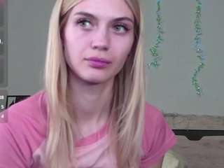 Carol live cam preview