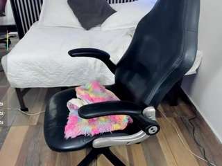 emily-lewiss webcam model