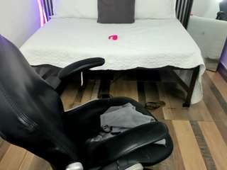 emily-lewiss webcam model
