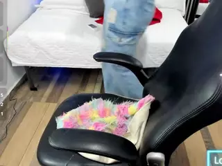 Emily-Lewiss's Live Sex Cam Show