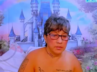 indianroxy694u's Live Sex Cam Show